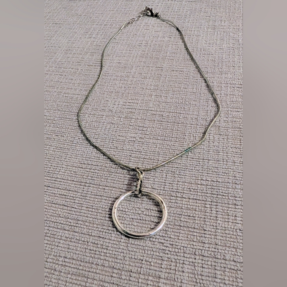 Silver Circle Pendant Necklace - Picture 1 of 2